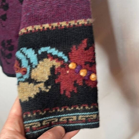 Wool Blend Beautiful Designed Cardigan. Size Petite Medium. - Picture 4 of 9